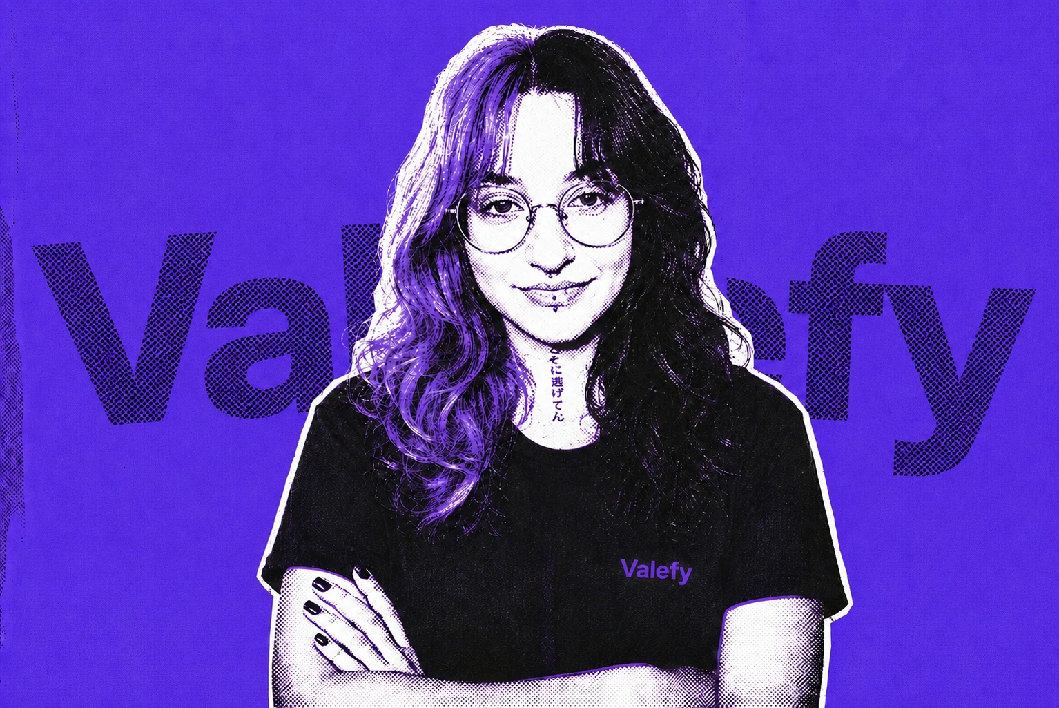 Atendente vestindo camiseta Valefy